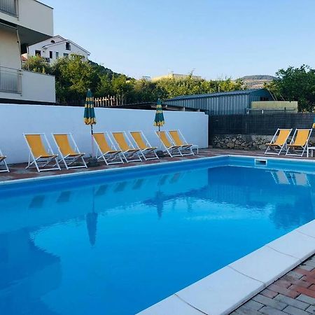 Pietra Ligure - Essential With Swimming Pool Appartement Buitenkant foto